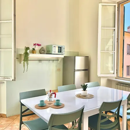 Cavour 9 - Luminoso 3 Borgo Stretto Vista In Centro Апартаменты